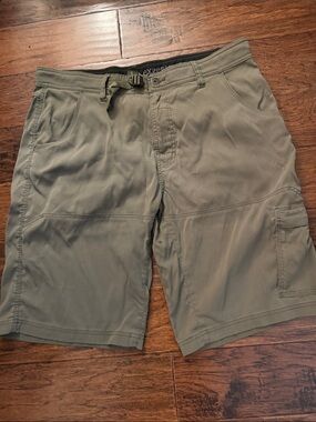 Prana Men's Olive Green Cargo Shorts with Built-In Belt